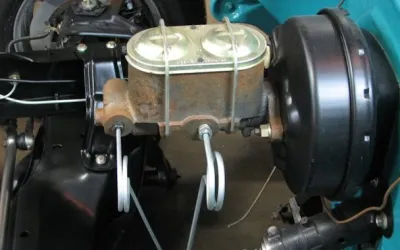 Defective brake booster: symptoms, checks, and replacement costs