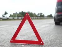 5 signs that require stopping the car immediately - safety guide