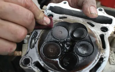 Engine decarbonization: a complete guide to benefits and drawbacks