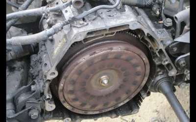 Volanta auto: diferențe între masa dublă și masa simplă