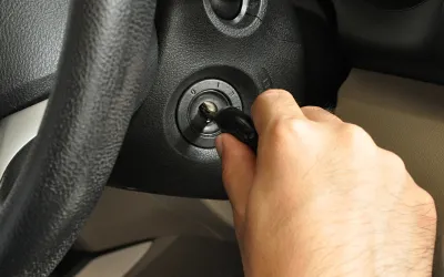 Cum să faci plecarea de pe loc cu mașina - ghid complet pentru începători