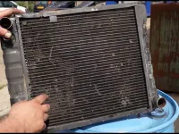 Ce qui peut mal tourner dans le radiateur de la voiture