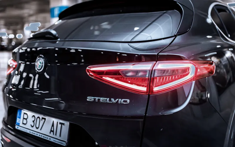 alfa-romeo-stelvio-2020