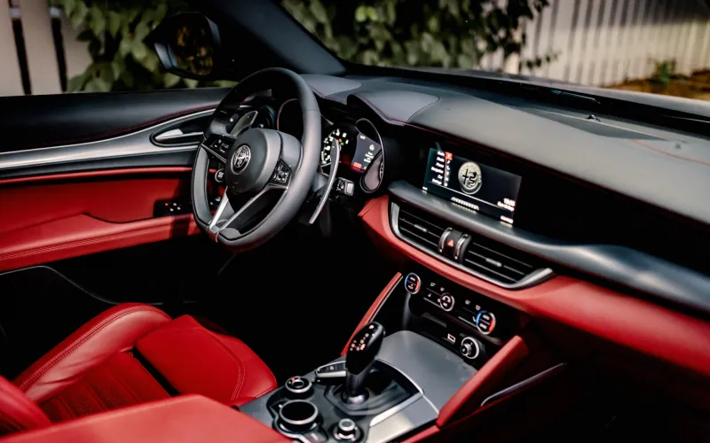 alfa-romeo-stelvio-2020