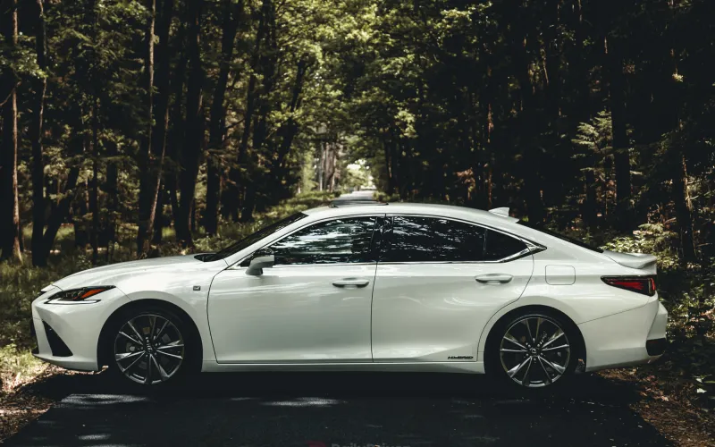 lexus-es-300h-f-sport