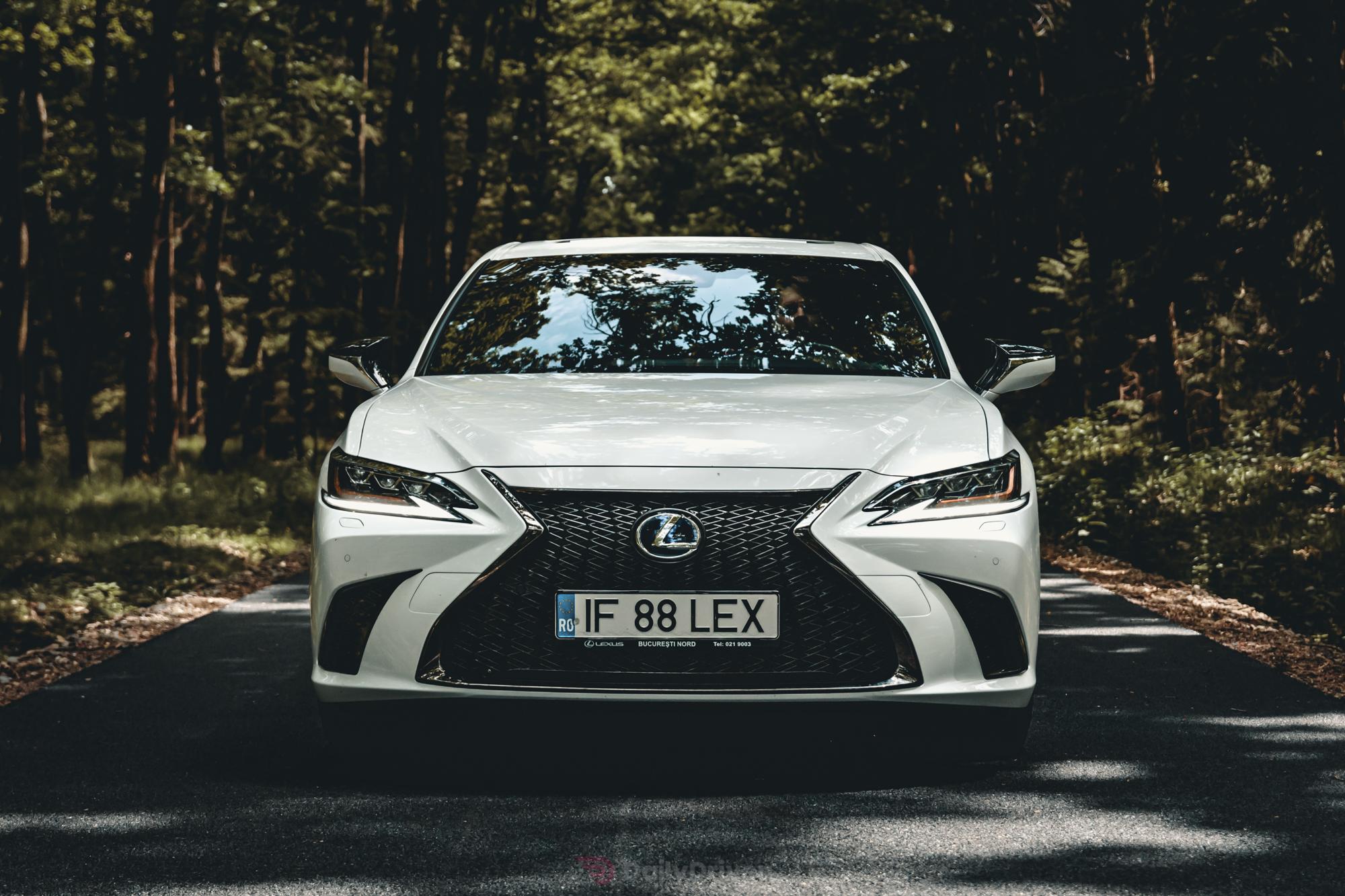 Lexus ES 300h F Sport