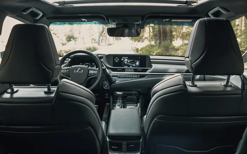 lexus-es-300h-f-sport