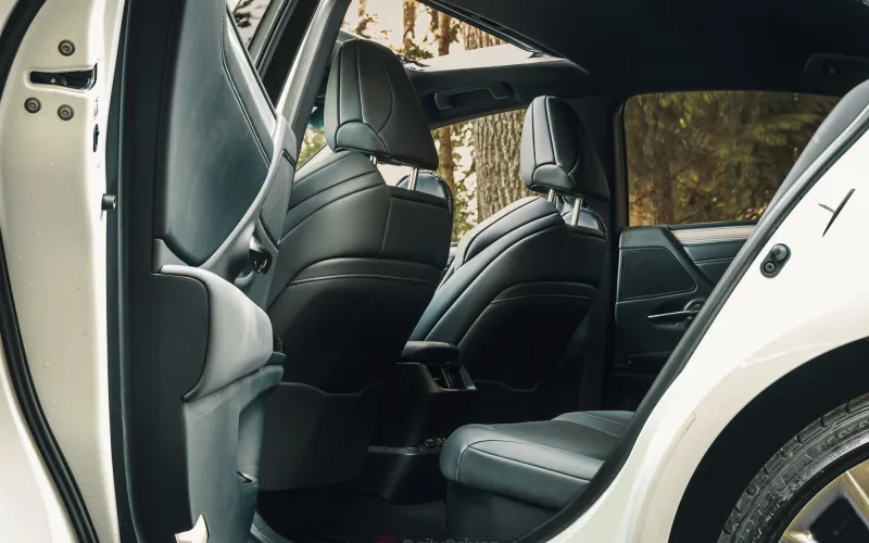 lexus-es-300h-f-sport