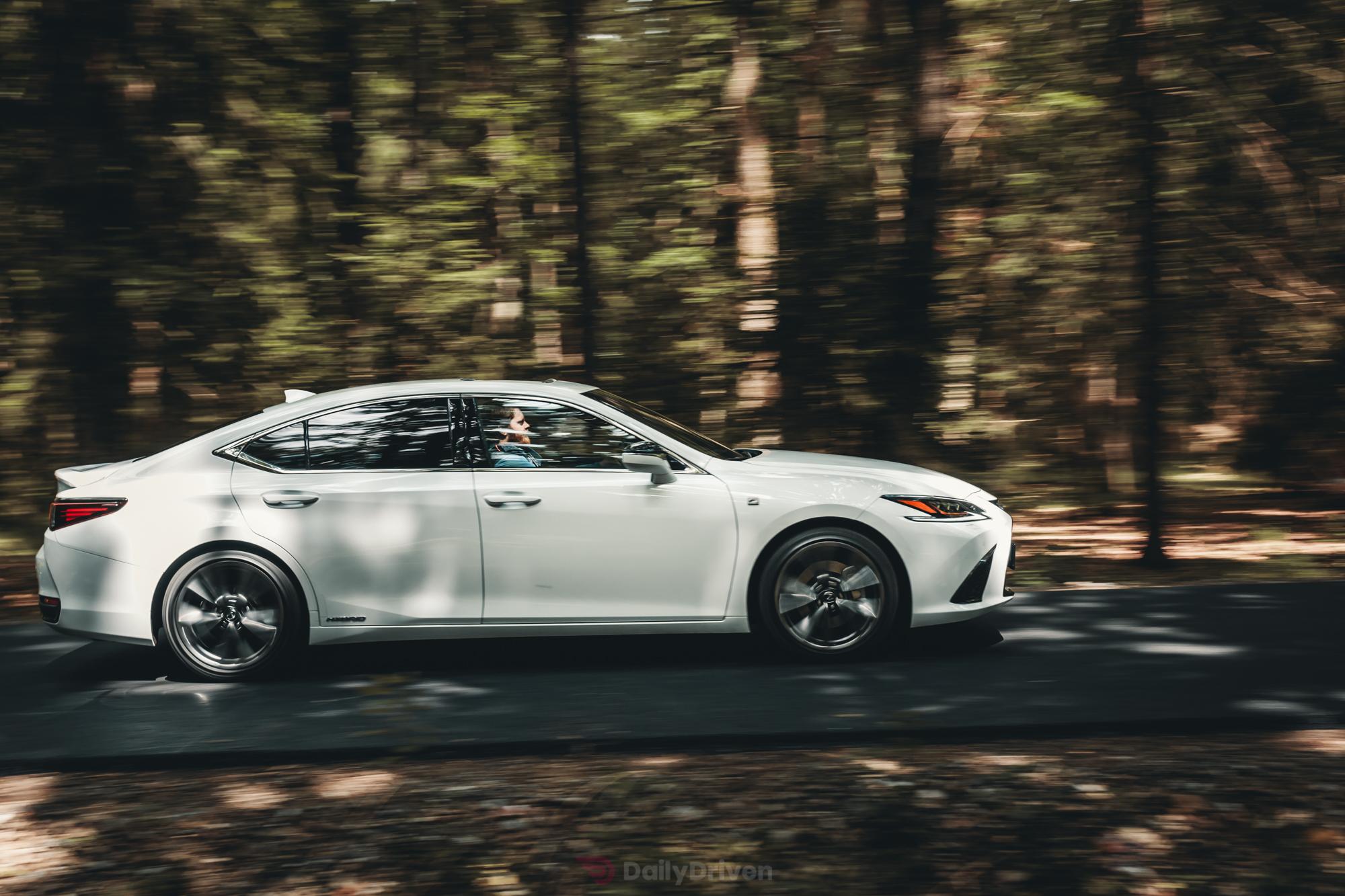 Lexus ES 300h F Sport