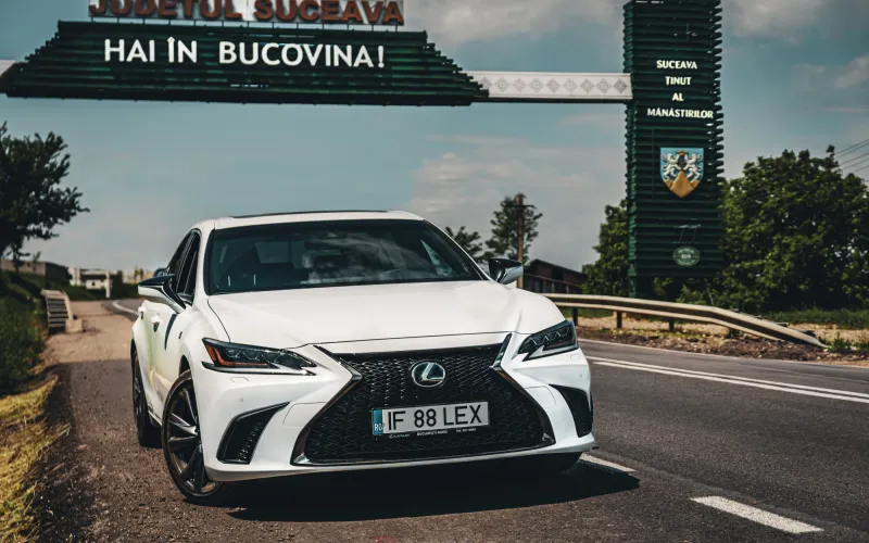 lexus-es-300h-f-sport