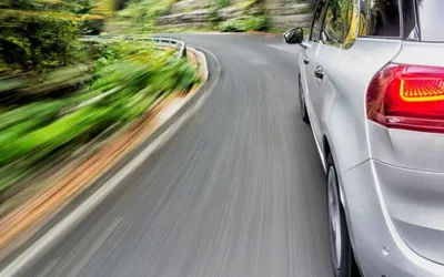 Caster angle in cars: role and importance for steering stability