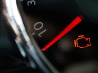 Den komplette guiden til instrumentpanelets varsellamper – betydningen og alvoret i hver enkelt