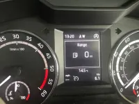 Cati kilometri mai poti conduce masina cand iti arata Range 0 Kilometri?