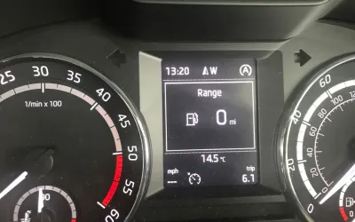 Cati kilometri mai poti conduce masina cand iti arata Range 0 Kilometri?