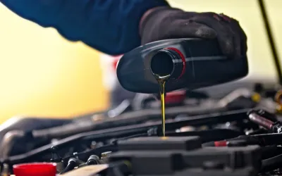 La câți kilometri se schimbă uleiul de motor - ghid complet 2024