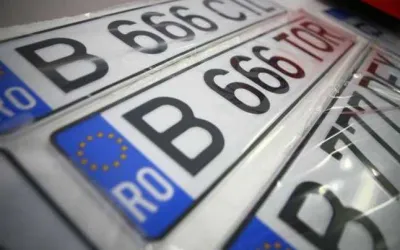 Cum să verifici online disponibilitatea numerelor de înmatriculare preferențiale