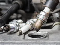 Diagnosing your engine through spark plug analysis: a complete guide
