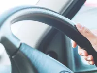 De ce nu e bine sa viram volanul pana la capat pe loc?