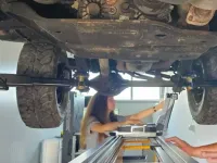 Un angajat al RAR Prahova, suspectat de primirea de mită pentru a emite certificări ITP pentru vehiculele cu defecțiuni