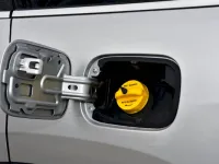 Zaključan poklopac goriva: uzroci i načini otključavanja