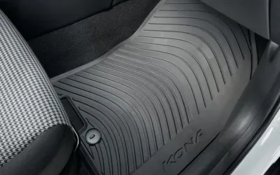 Hogyan tisztítsuk az autópadlószőnyegeket otthon – teljes útmutató gumi és textilhez