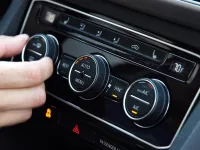 Cum funcționează sistemul de aer condiționat auto: principiu, componente și mentenanță