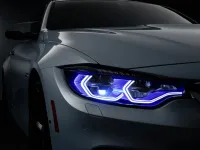 Lumină și Siguranță: Evoluția Becurilor Auto și Accesorii