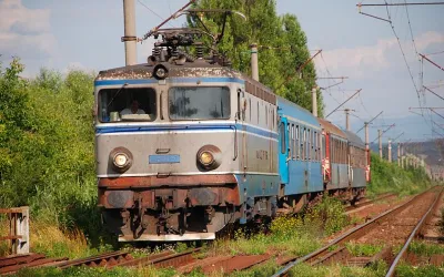Intârzierile Trenurilor CFR în România: O Comparație cu Japonia