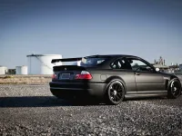 Maşinile cu peste 100 de cai putere, interzise tinerilor