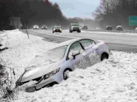 Tehnici esențiale de siguranță pentru condusul pe timp de iarnă