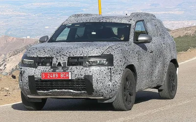 FOTO: Noul Dacia Duster surprins pe strazile din Romania