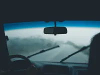 RAR subliniază importanța unui Aspect Aparent Neglijat pentru Siguranța la Volan: Este Vorba de Consumabile!