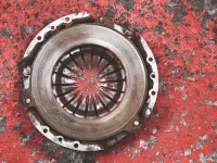 Orsaker till för tidig kopplingsslitage och skydd av kopplingen