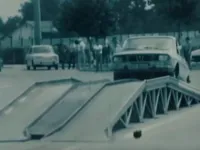 VIDEO: Proba examen scoala de soferi 1983 ? De la sala de clasă, la drumurile de noapte, o călătorie prin istoria școlii de șoferi comuniste.