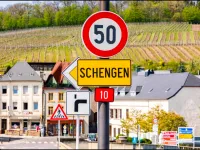 Anunț oficial: Începând cu luna martie 2024, România va deveni membră a Spațiului Schengen în ceea ce privește transportul naval și aerian. Ciolacu: Există un consens politic în acest sens.