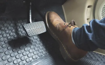 Zgomotele motorului: cauze comune și soluții pentru proprietarii de mașini