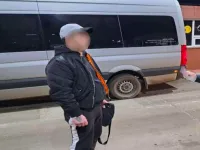 Șpagă 5.000 de euro la școala de șoferi și a obținut toate categoriile disponibile în permisul auto.