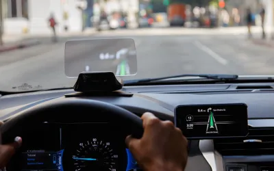 Cum funcționează sistemul Heads-Up Display la automobile