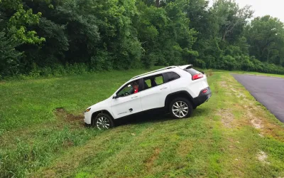 VIDEO. Viitorul e aici: Doi hackeri au preluat controlul unei mașini Jeep în mișcare de la distanță - apoi au oprit motorul pe o autostradă aglomerată.